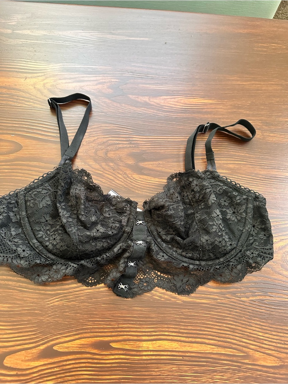 Victoria’s Secret Dream Angels Black Lace Push-Up Bra